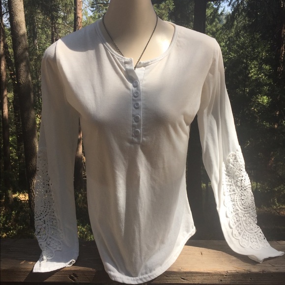 Tops - Henley style long sleeve white T shirt lounge wear